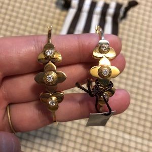 Henri Bendel Gold Flower Hoops